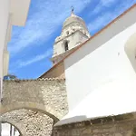 Πανσιόν Vieste Suite 3*